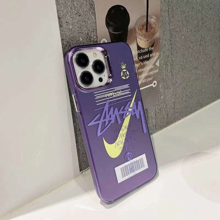 nike iphone15pro ケースブランドロゴ