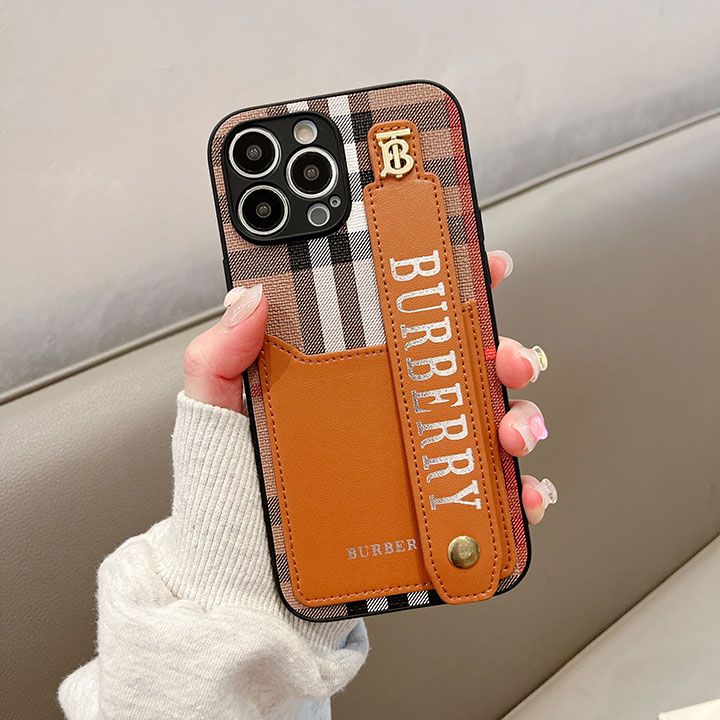 iphone15pro ケースBurberry手首ストラップ付き