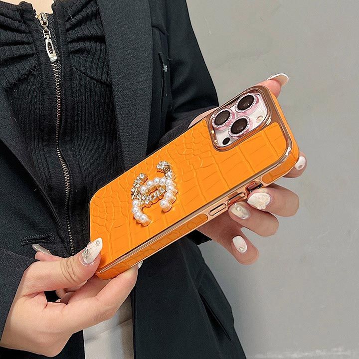 ブランドchanel iphone15pro ケースワニ柄