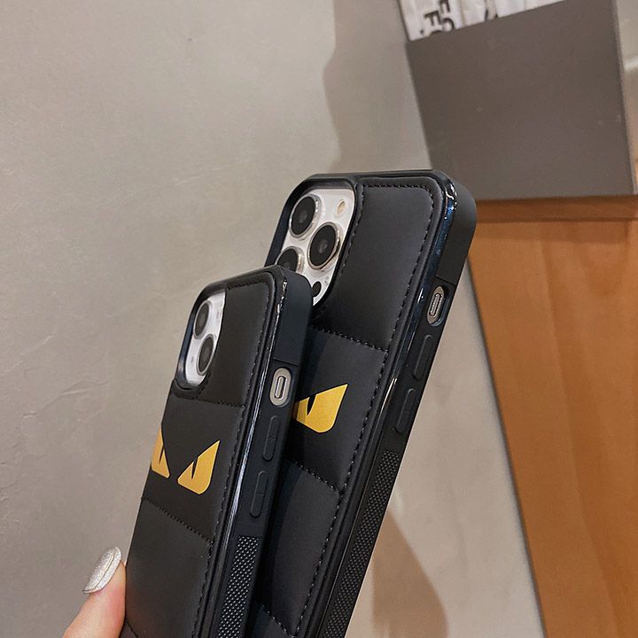  Fendi iphone14pro ケースブラックシンプル