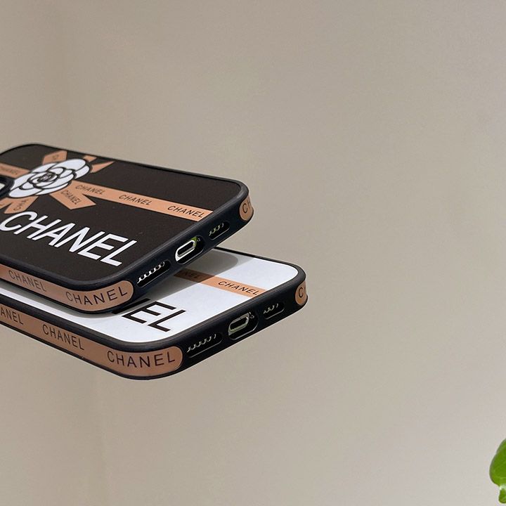 chanle IPhone15 ケースシリコン製