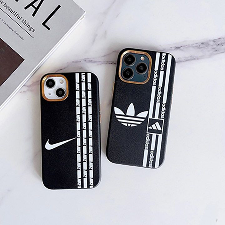 adidas iphone15 ケース