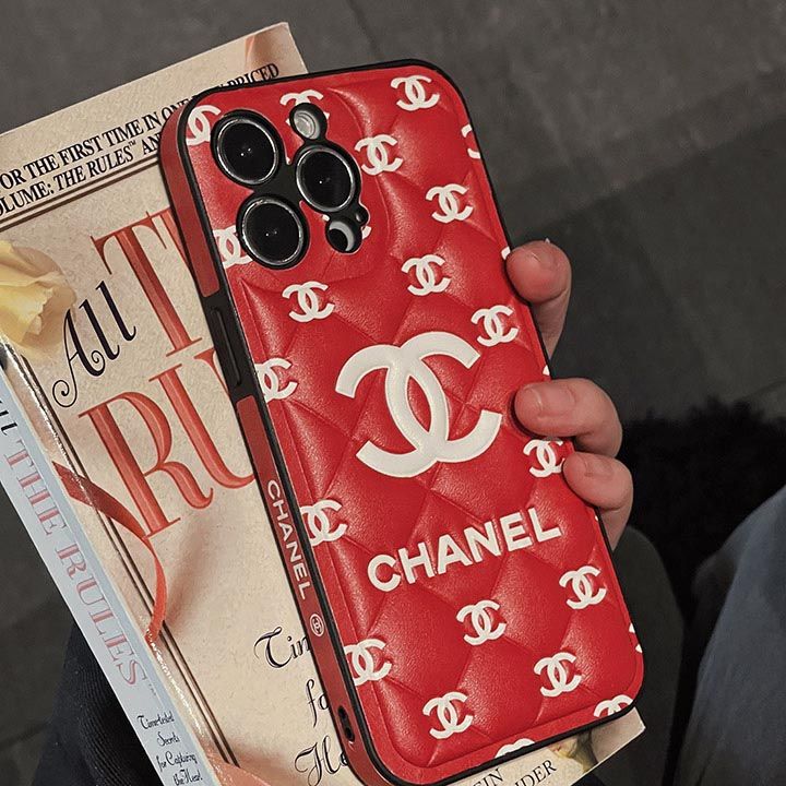 chanel iphone15ケースレッドレザー