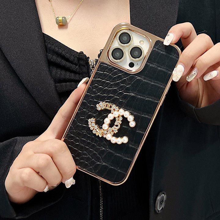 ブランドchanel iphone15pro ケースワニ柄