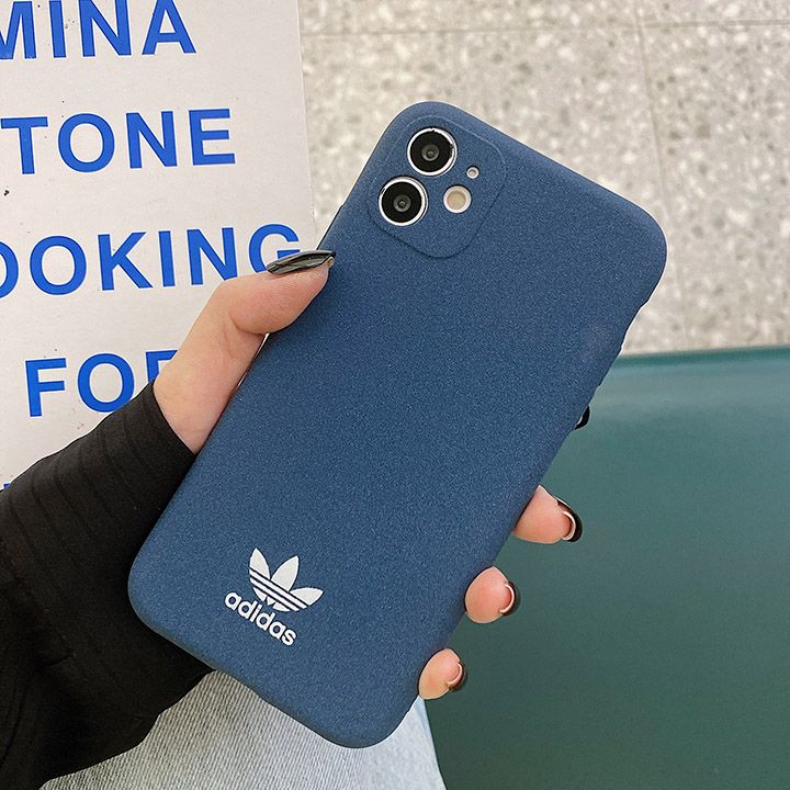 アイフォン14pro ケースAdidas